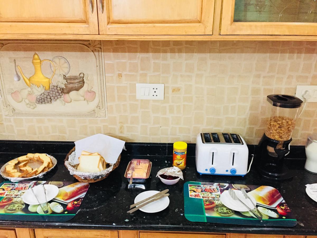 Angel Nri B&B グレーター・ノイダ エクステリア 写真